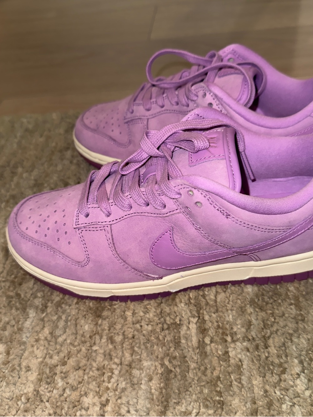 Nike Dunk Low Premium “Rush Fuchsia” | Women’s US 7 | DV7415-500 | NWOB - Picture 3 of 9